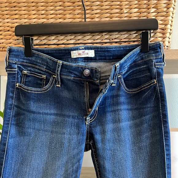 Hollister Low-Rise Dark Wash Stretch Skinny Jeans, 27 / 5 - Picture 6 of 7